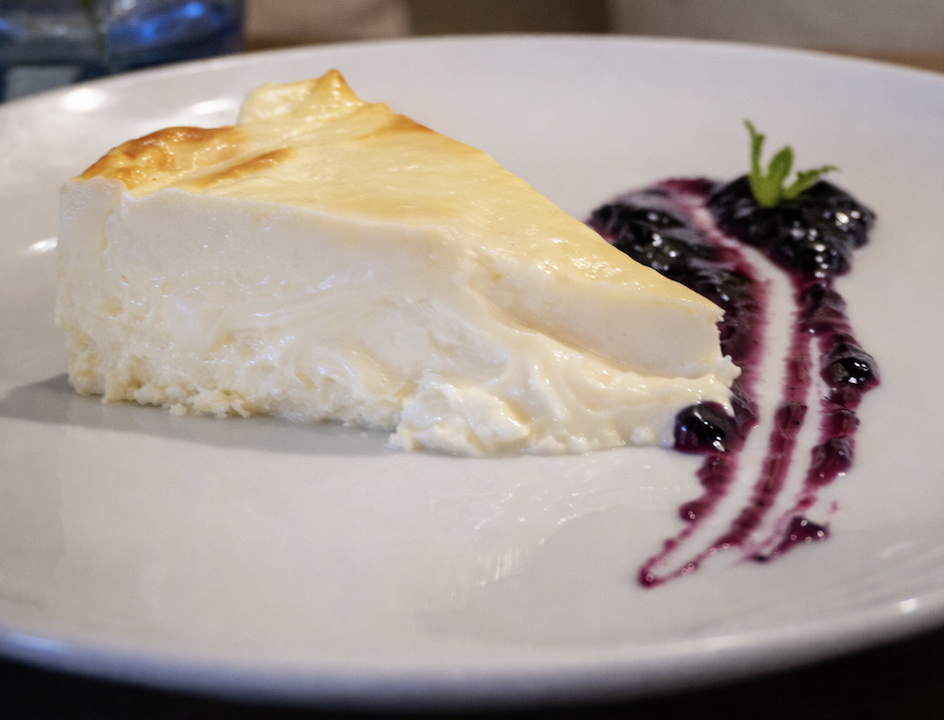 TARTA DE QUESO CON FRUTOS ROJOS
